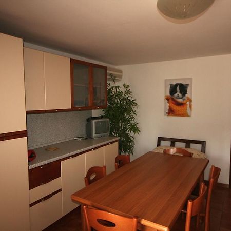 Ba - Villa Stella - 3 Apartments- 利尼亚诺萨比亚多罗 外观 照片
