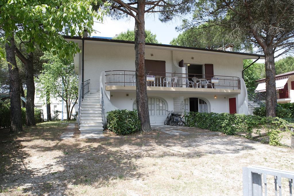 Ba - Villa Stella - 3 Apartments- 利尼亚诺萨比亚多罗 外观 照片